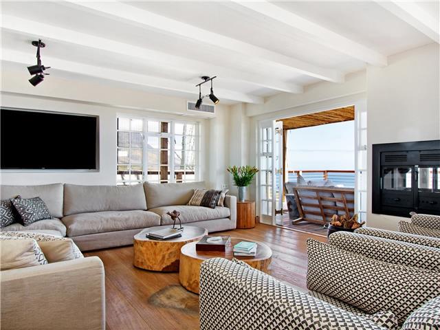 Photo 13 of La Baia accommodation in Camps Bay, Cape Town with 6 bedrooms and 6 bathrooms