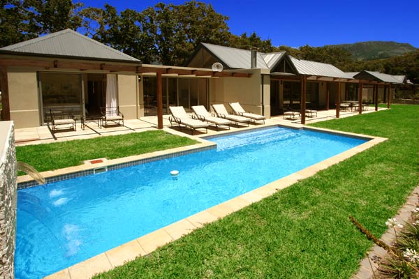 Photo 1 of La Constantia accommodation in Constantia, Cape Town with 4 bedrooms and 3.5 bathrooms