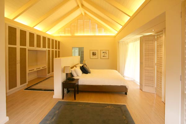 Photo 6 of La Constantia accommodation in Constantia, Cape Town with 4 bedrooms and 3.5 bathrooms