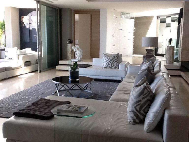 Photo 7 of La Grand Vue accommodation in Fresnaye, Cape Town with 3 bedrooms and 3 bathrooms