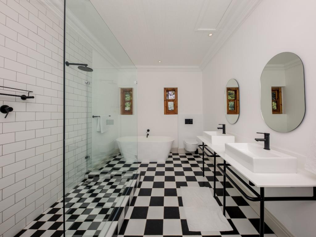 Photo 1 of La Massaria accommodation in Camps Bay, Cape Town with 4 bedrooms and 4 bathrooms