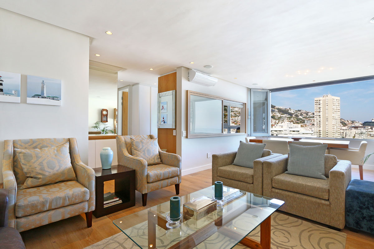 Photo 3 of La Rochelle Apartment accommodation in Sea Point, Cape Town with 2 bedrooms and 2 bathrooms