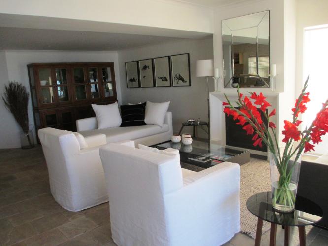 Photo 6 of La Vue accommodation in Sea Point, Cape Town with 2 bedrooms and 2 bathrooms