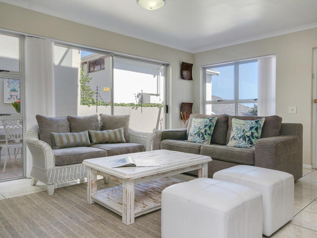 Photo 7 of Lago accommodation in Camps Bay, Cape Town with 2 bedrooms and 2 bathrooms