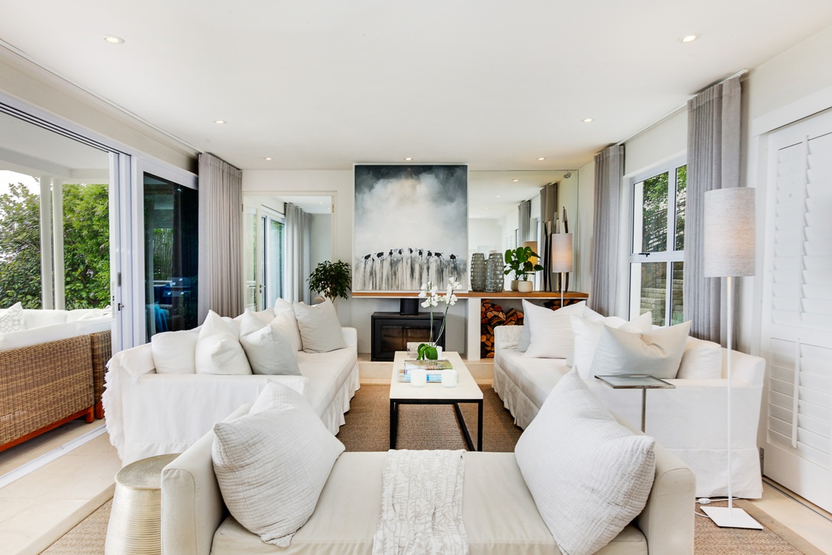 Photo 8 of Le Blanc Villa accommodation in Camps Bay, Cape Town with 5 bedrooms and 5 bathrooms