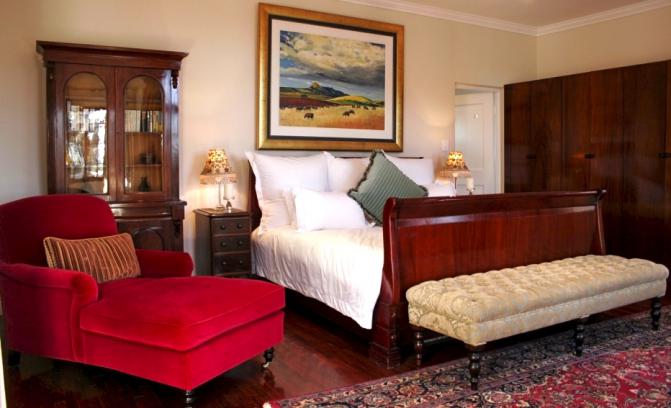 Photo 9 of Le Jardin Villa accommodation in Stellenbosch, Cape Town with 4 bedrooms and 4 bathrooms