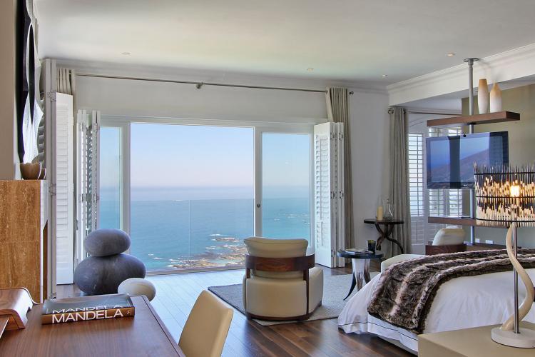 Photo 11 of Le Maison Hermes accommodation in Camps Bay, Cape Town with 6 bedrooms and 6.5 bathrooms