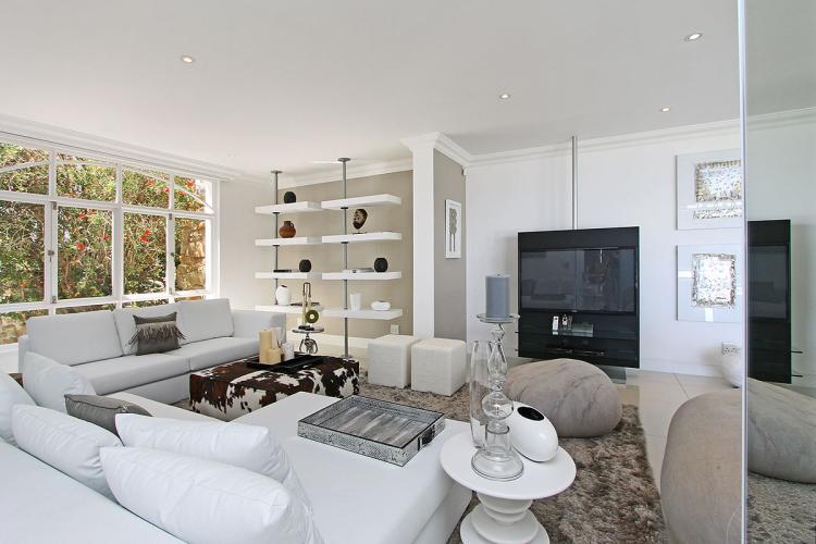 Photo 26 of Le Maison Hermes accommodation in Camps Bay, Cape Town with 6 bedrooms and 6.5 bathrooms