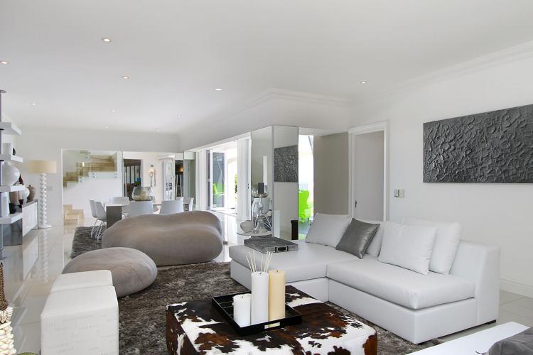 Photo 27 of Le Maison Hermes accommodation in Camps Bay, Cape Town with 6 bedrooms and 6.5 bathrooms