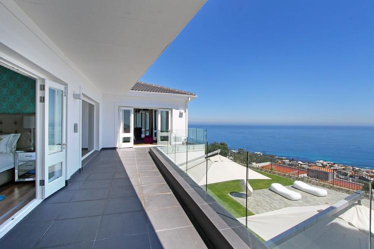 Photo 6 of Le Maison Hermes accommodation in Camps Bay, Cape Town with 6 bedrooms and 6.5 bathrooms