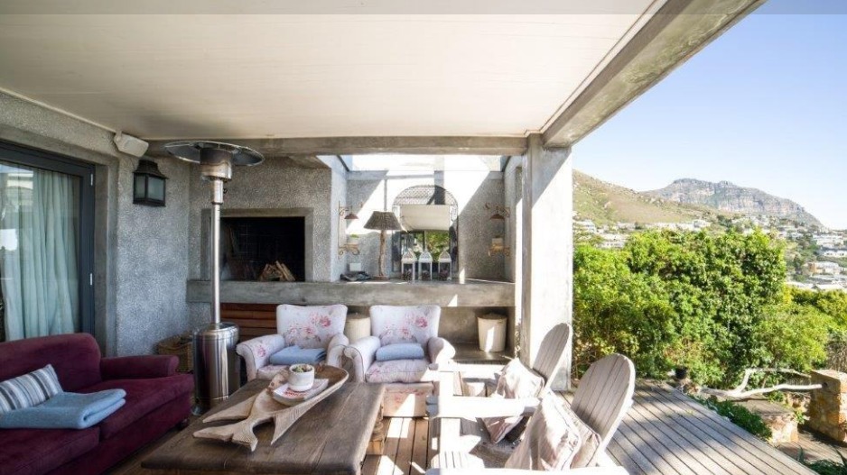 Photo 20 of Liermens Rd Llandadno accommodation in Llandudno, Cape Town with 4 bedrooms and 3.5 bathrooms