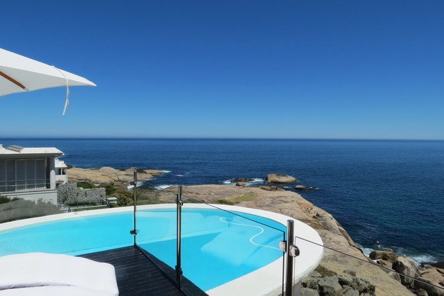 Photo 5 of Llandudno Blues accommodation in Llandudno, Cape Town with 5 bedrooms and 5 bathrooms
