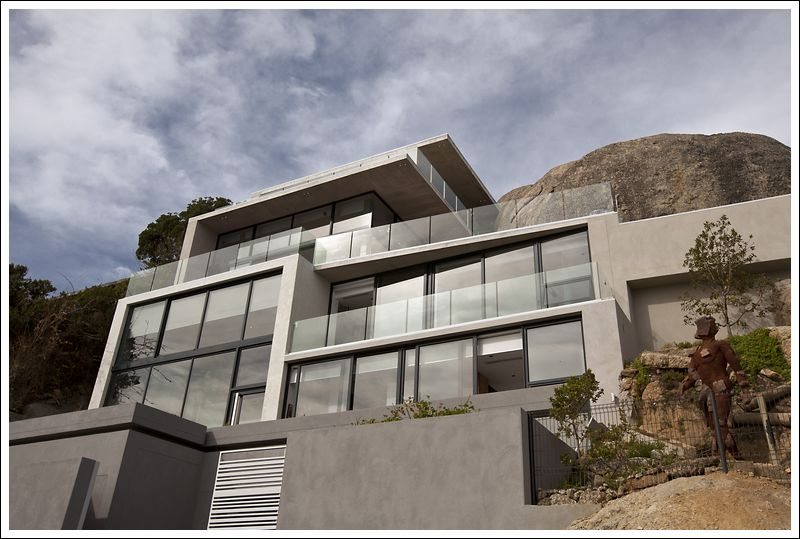 Photo 9 of Llandudno Boulders accommodation in Llandudno, Cape Town with 4 bedrooms and 4 bathrooms