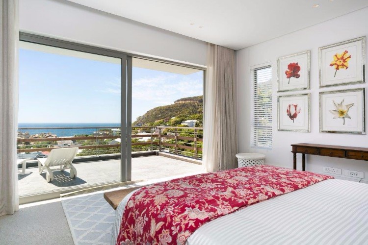 Photo 4 of Llandudno Seduction accommodation in Llandudno, Cape Town with 5 bedrooms and 5 bathrooms