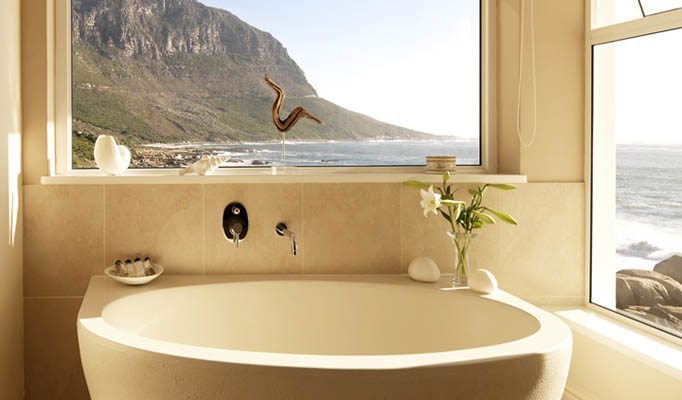 Photo 9 of Llandudno Sunsets accommodation in Llandudno, Cape Town with 4 bedrooms and 4 bathrooms
