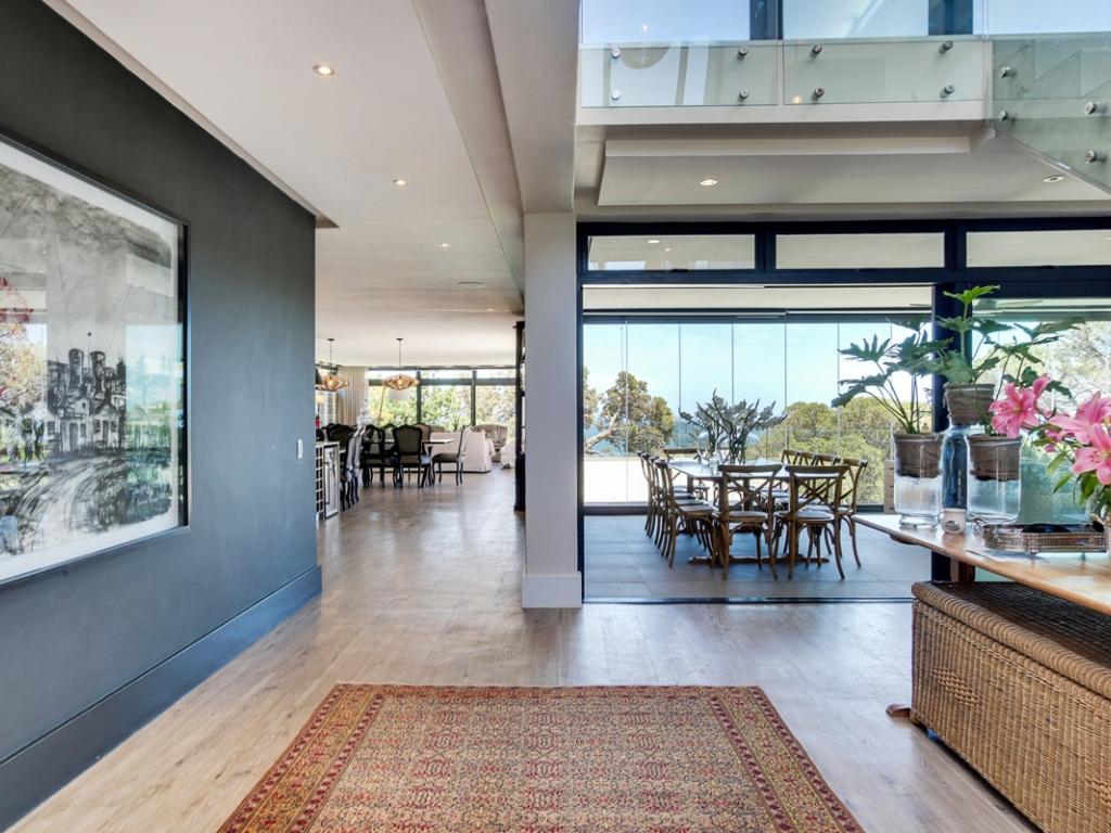 Photo 20 of Meadows accommodation in Camps Bay, Cape Town with 5 bedrooms and 5 bathrooms