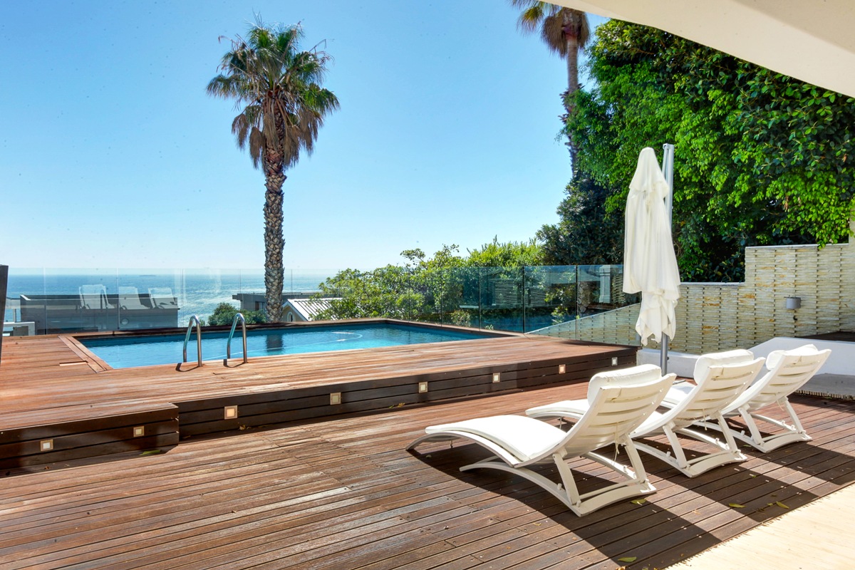 Photo 18 of Medburn Alcove accommodation in Camps Bay, Cape Town with 3 bedrooms and 3 bathrooms