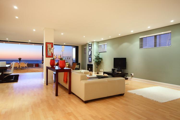 Photo 12 of Medburn Views accommodation in Camps Bay, Cape Town with 5 bedrooms and 4 bathrooms