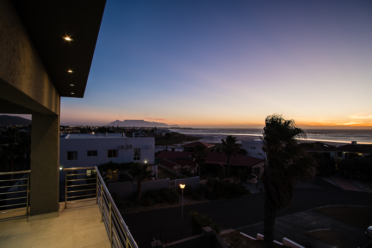 Photo 11 of Luxury Villa Melkbos accommodation in Melkbosstrand, Cape Town with 6 bedrooms and 6 bathrooms