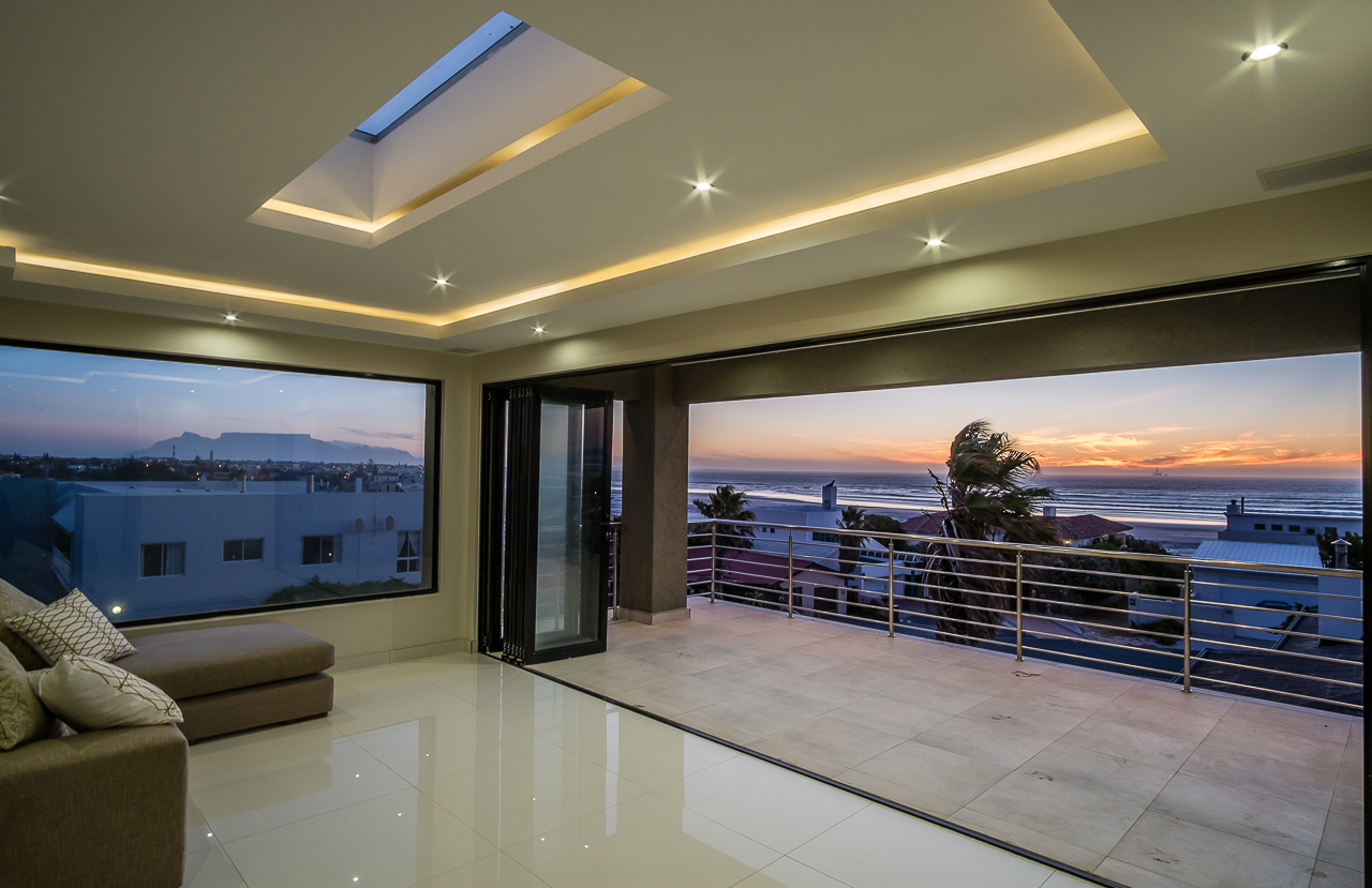 Photo 19 of Luxury Villa Melkbos accommodation in Melkbosstrand, Cape Town with 6 bedrooms and 6 bathrooms