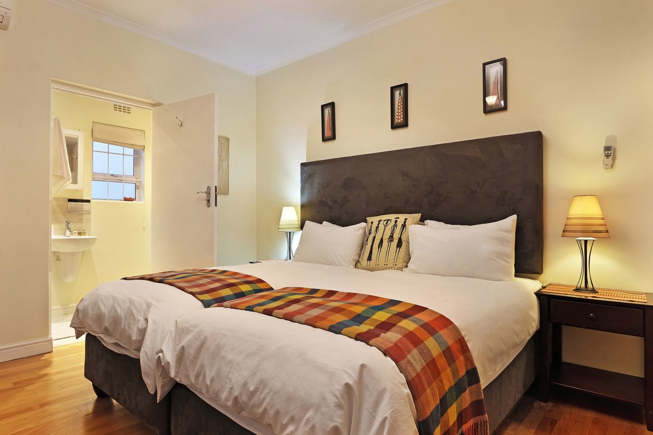 Photo 12 of Merridew accommodation in Camps Bay, Cape Town with 6 bedrooms and 6 bathrooms