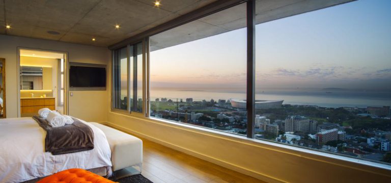Photo 7 of Merriman accommodation in Green Point, Cape Town with 4 bedrooms and 4 bathrooms