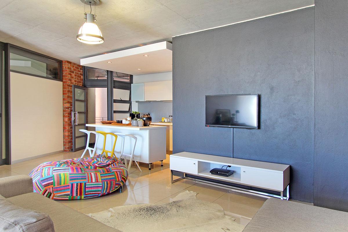 Photo 3 of Metropolis Views accommodation in De Waterkant, Cape Town with 2 bedrooms and 2 bathrooms