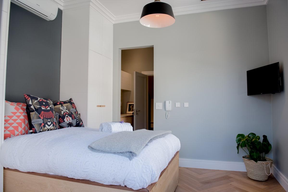 Photo 18 of Morganite accommodation in Sea Point, Cape Town with 4 bedrooms and 4 bathrooms