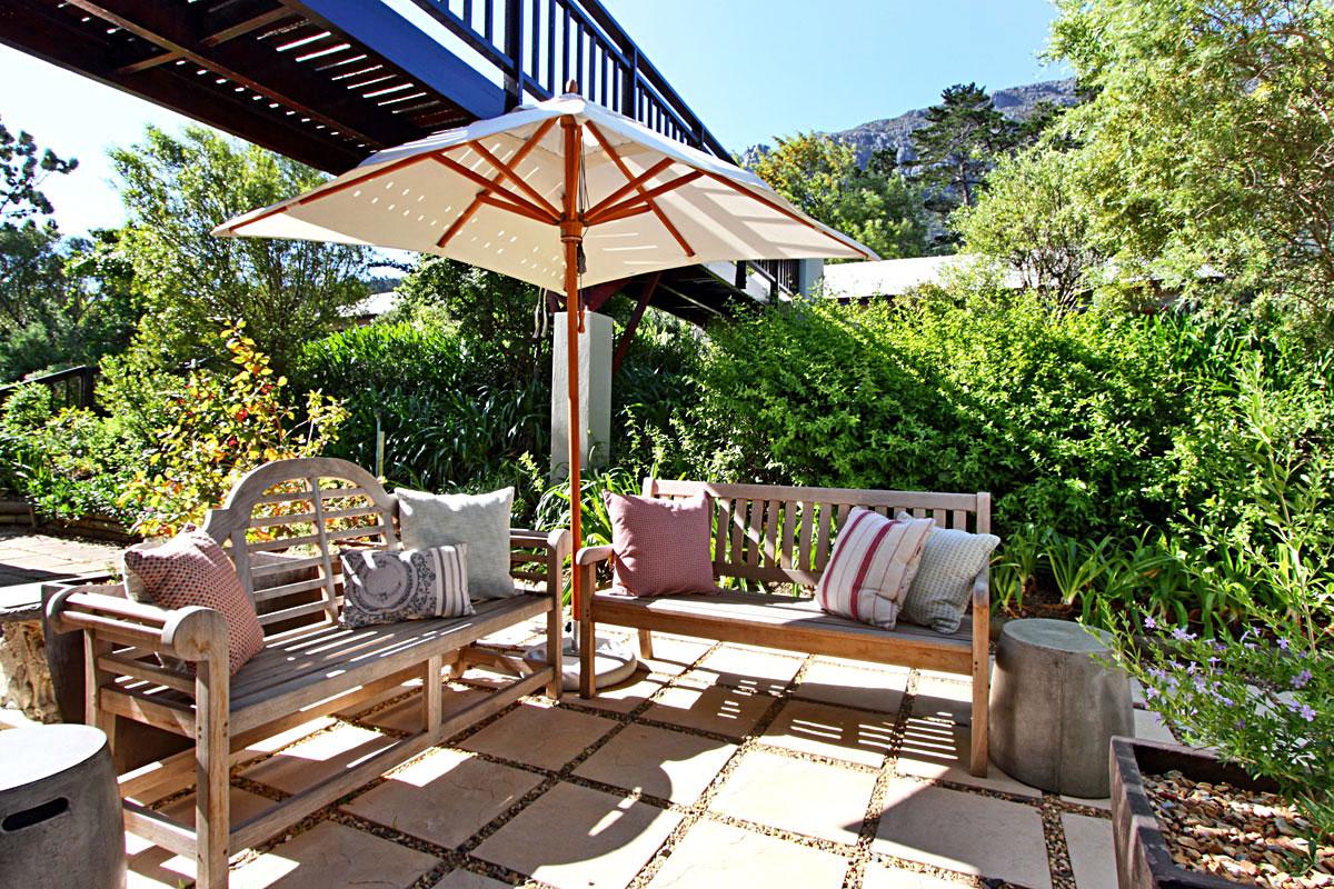Photo 8 of Mountain Lodge accommodation in Hout Bay, Cape Town with 2 bedrooms and 1 bathrooms
