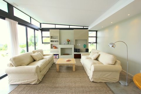 Photo 2 of Mountain Manor accommodation in Hout Bay, Cape Town with 3 bedrooms and 3 bathrooms