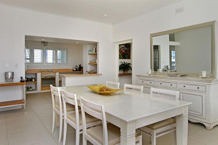 Photo 14 of Msanga Villa accommodation in Camps Bay, Cape Town with 5 bedrooms and 5 bathrooms