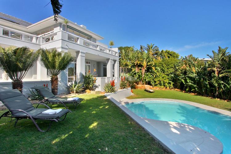 Photo 4 of Msanga Villa accommodation in Camps Bay, Cape Town with 5 bedrooms and 5 bathrooms
