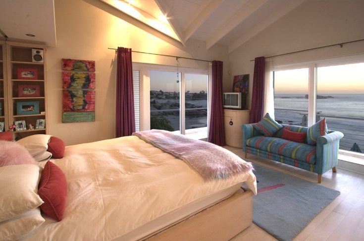 Photo 3 of Ocean Blue Bungalow accommodation in Clifton, Cape Town with 4 bedrooms and 3 bathrooms
