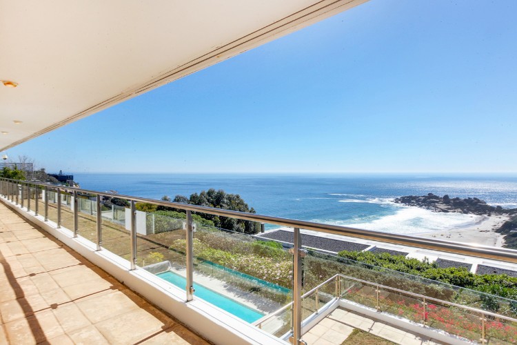Photo 6 of Ocean Pearl accommodation in Llandudno, Cape Town with 5 bedrooms and 5 bathrooms