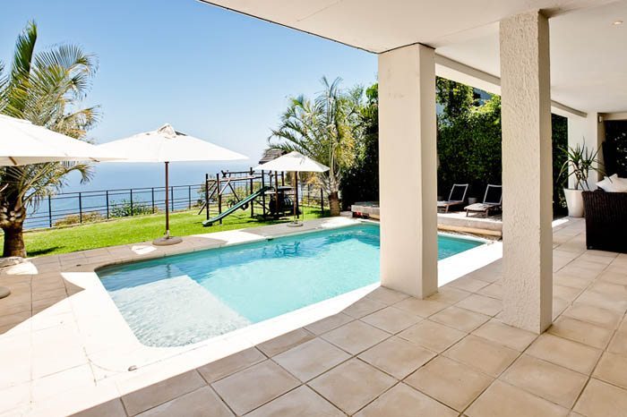 Photo 7 of Ocean View 2 accommodation in Bantry Bay, Cape Town with 5 bedrooms and 4.5 bathrooms