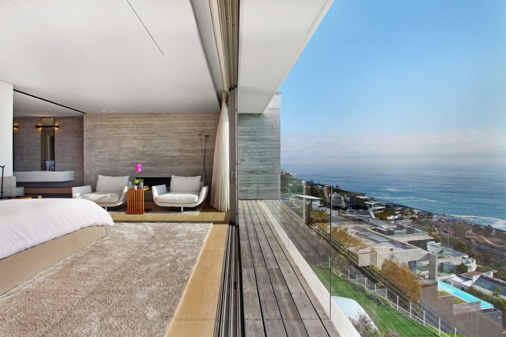 Photo 7 of Ocean View Splendour accommodation in Bantry Bay, Cape Town with 5 bedrooms and 5 bathrooms