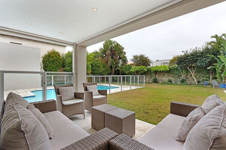 Photo 1 of Oceans Walk accommodation in Sunset Beach, Cape Town with 4 bedrooms and 3 bathrooms