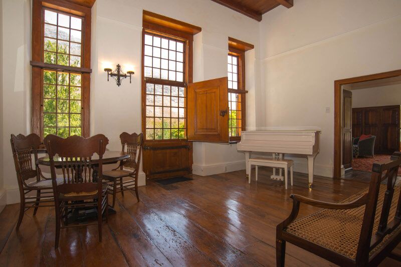 Photo 11 of Old Nector Manor accommodation in Stellenbosch, Cape Town with 6 bedrooms and 4 bathrooms