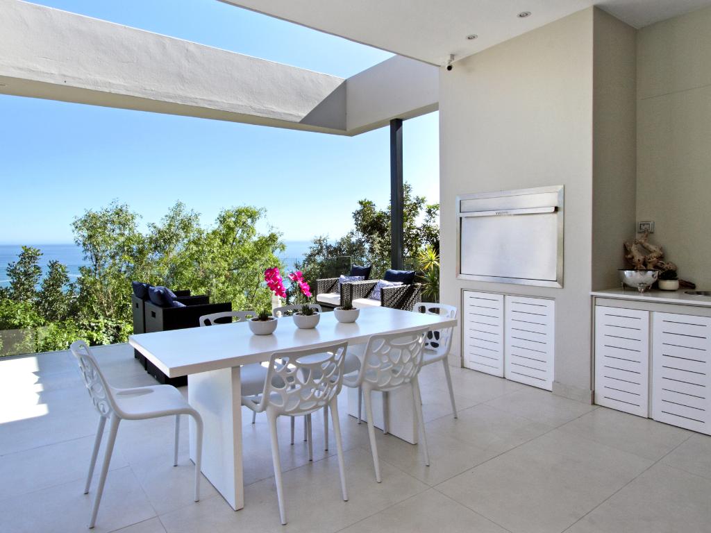 Photo 15 of Omorphi accommodation in Camps Bay, Cape Town with 5 bedrooms and 4.5 bathrooms