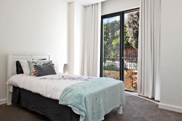 Photo 4 of Omorphi accommodation in Camps Bay, Cape Town with 5 bedrooms and 4.5 bathrooms