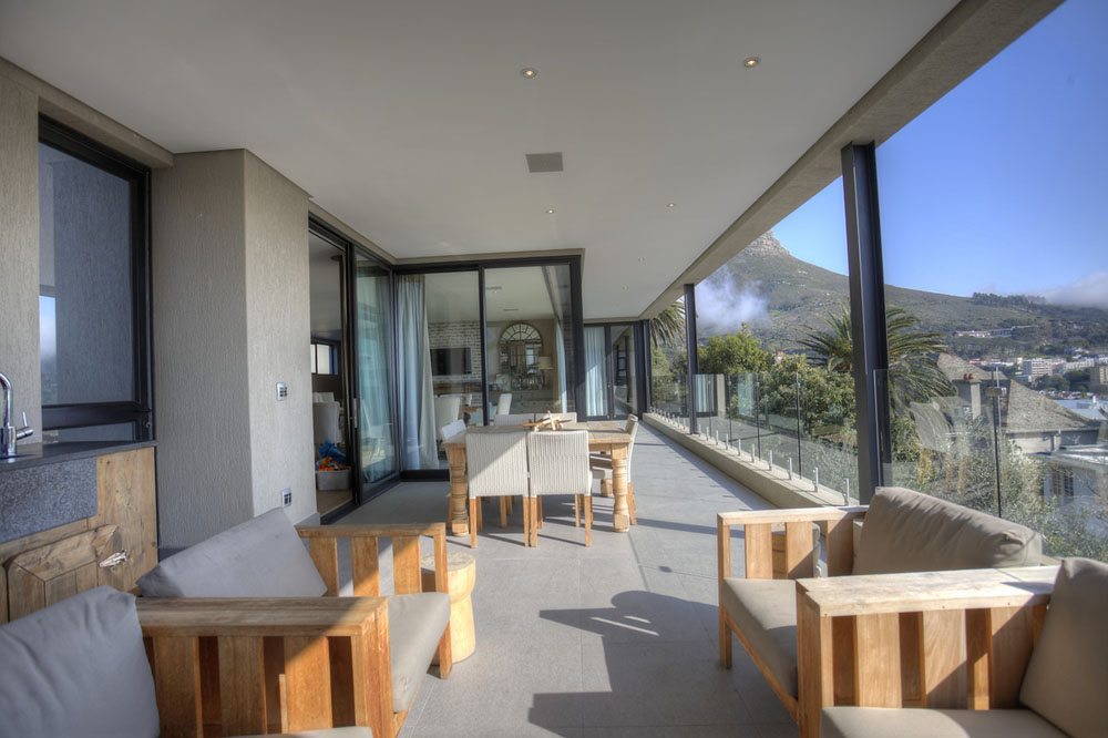 Photo 12 of Oranjezicht Modern Villa accommodation in Oranjezicht, Cape Town with 3 bedrooms and 3 bathrooms