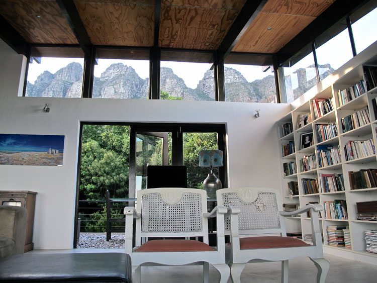 Photo 9 of Ottawe Views accommodation in Camps Bay, Cape Town with 4 bedrooms and 3 bathrooms