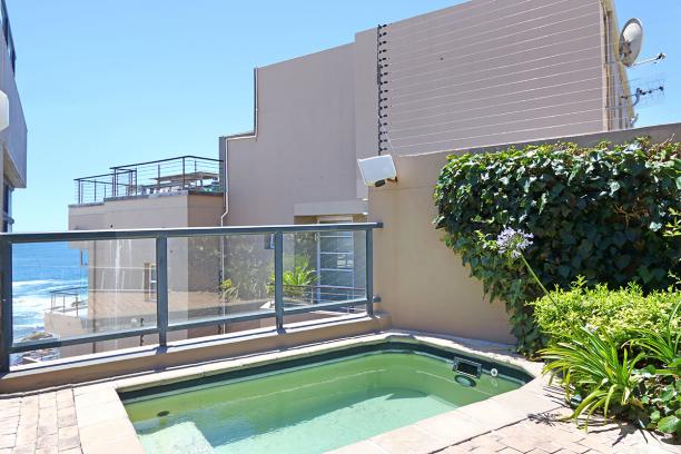 Photo 6 of Oudekraal Apartment accommodation in Bakoven, Cape Town with 3 bedrooms and 2 bathrooms