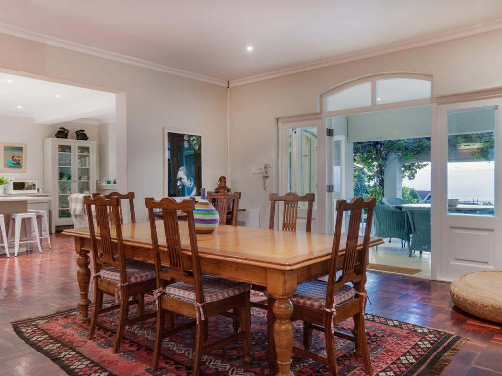 Photo 2 of OverKloof accommodation in Camps Bay, Cape Town with 4 bedrooms and 3 bathrooms