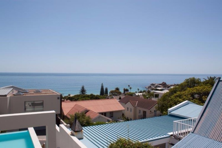 Photo 13 of Palm View Llandudno accommodation in Llandudno, Cape Town with 3 bedrooms and 3 bathrooms