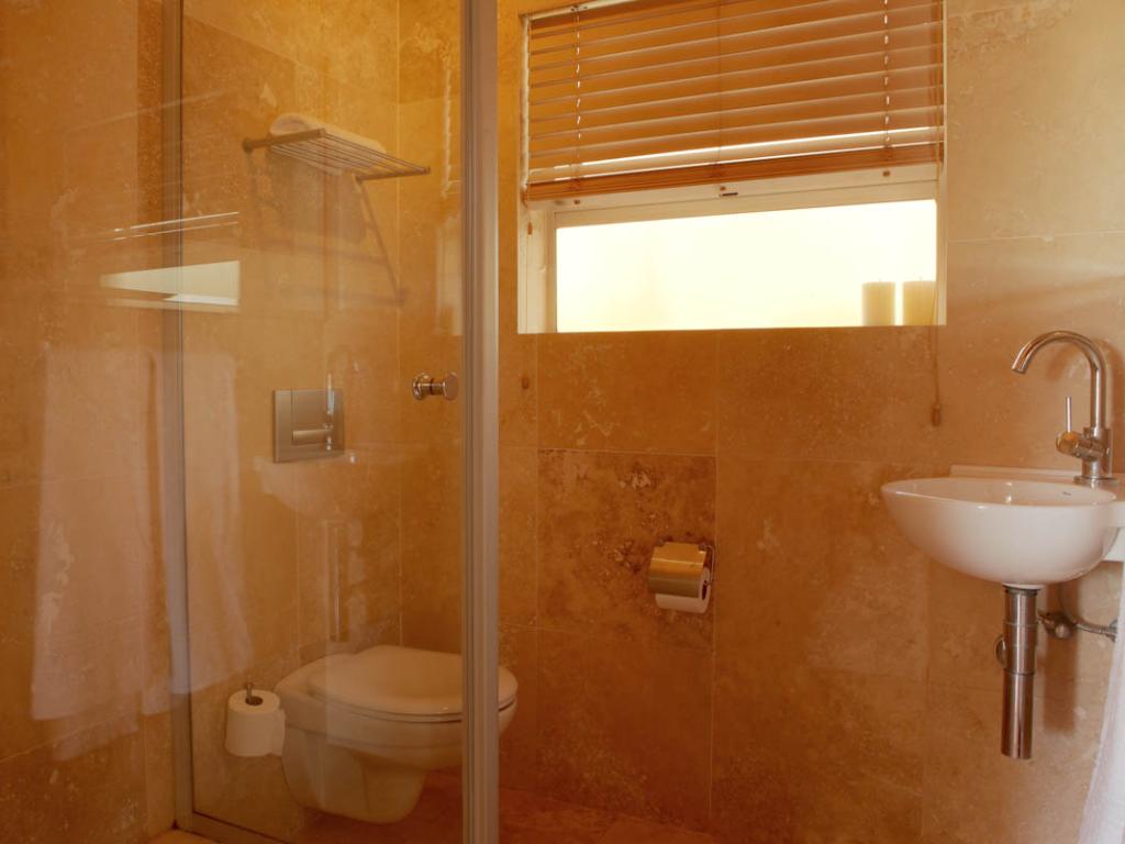 Photo 22 of Panorama Apartment accommodation in Camps Bay, Cape Town with 1 bedrooms and 1 bathrooms