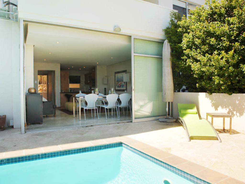 Photo 6 of Panorama Apartment accommodation in Camps Bay, Cape Town with 1 bedrooms and 1 bathrooms