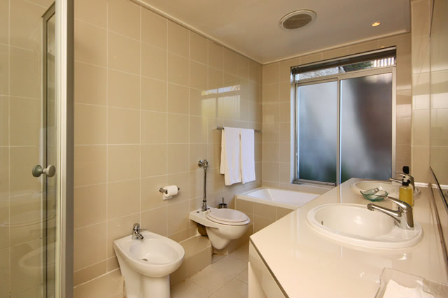 Photo 17 of Paradiso Views accommodation in Camps Bay, Cape Town with 7 bedrooms and 6 bathrooms