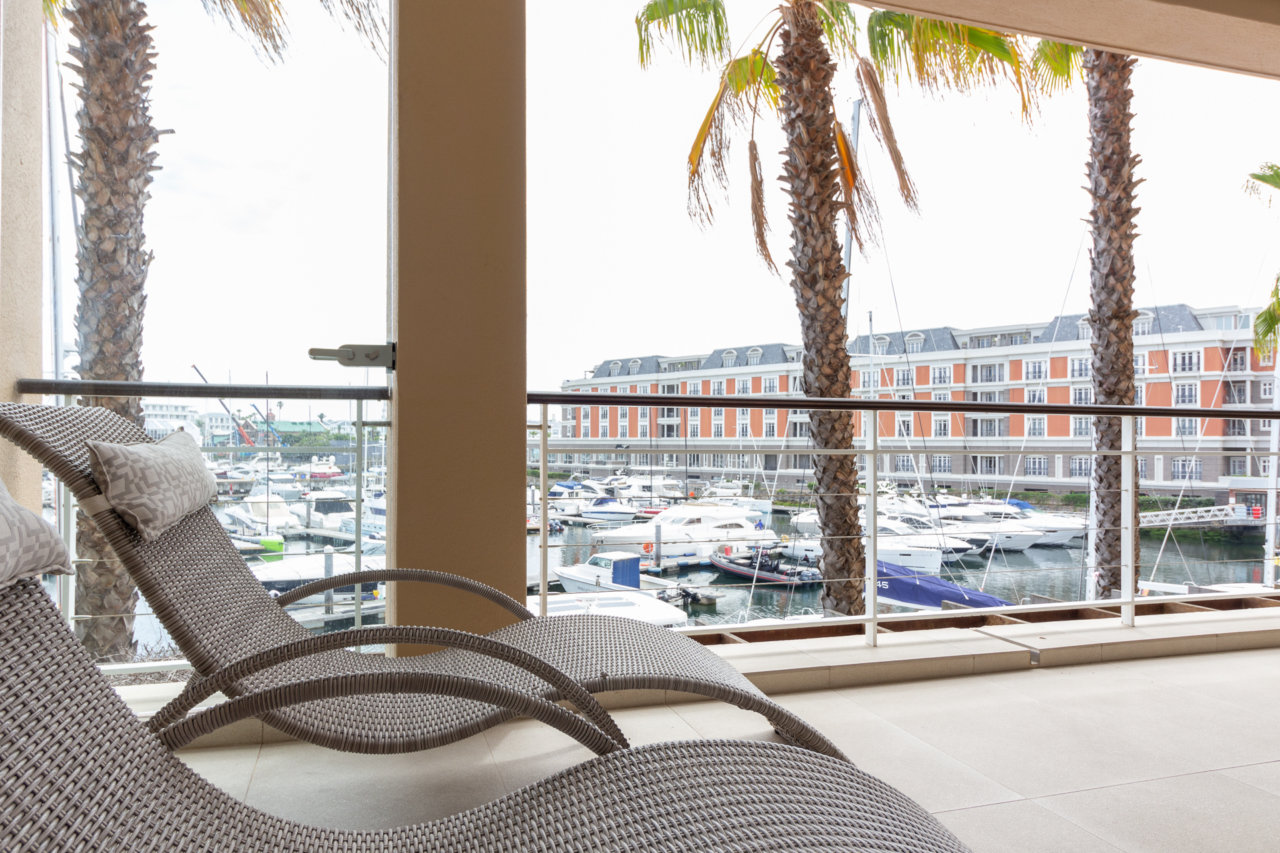 Photo 25 of Parergon 104 accommodation in V&A Waterfront, Cape Town with 1 bedrooms and 1 bathrooms