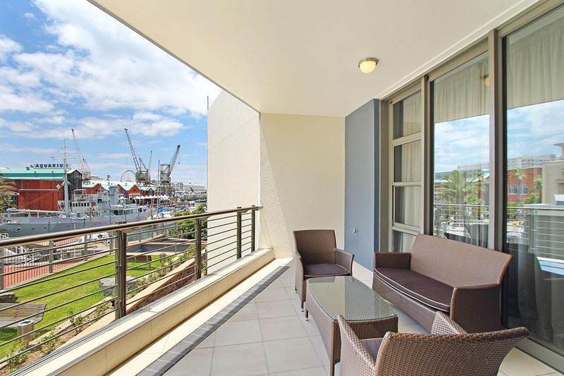 Photo 5 of Pembroke 103 accommodation in V&A Waterfront, Cape Town with 2 bedrooms and 2 bathrooms